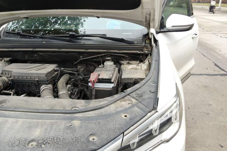 Used BYD Song Pro 2021 1.5T Automatic Xiaoyun Elite Edition Engine Bay Left