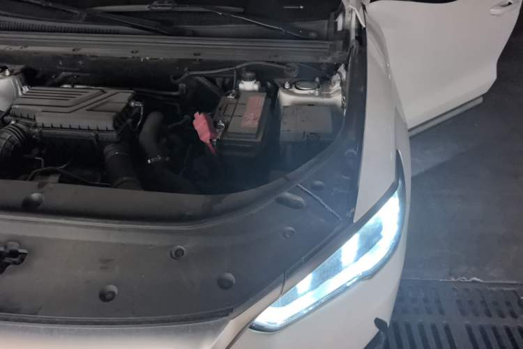 Used BYD Song Pro 2021 1.5T Automatic Xiaoyun Elite Edition Engine Bay Left