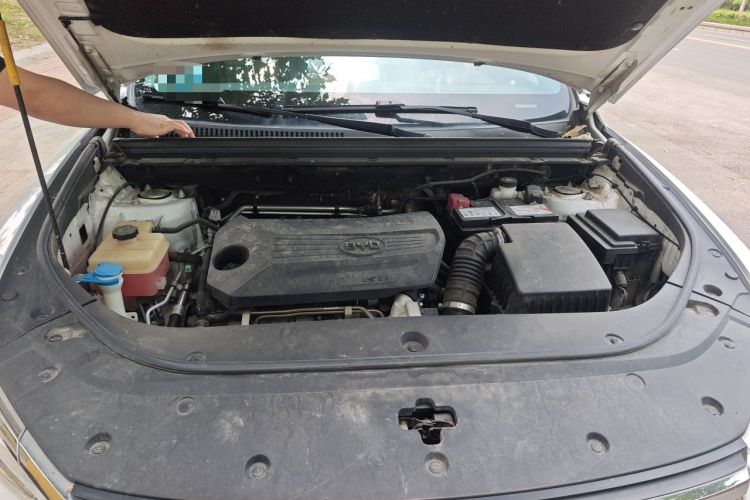 Used BYD Song Pro 2021 1.5T Automatic Luxury Model Engine Bay