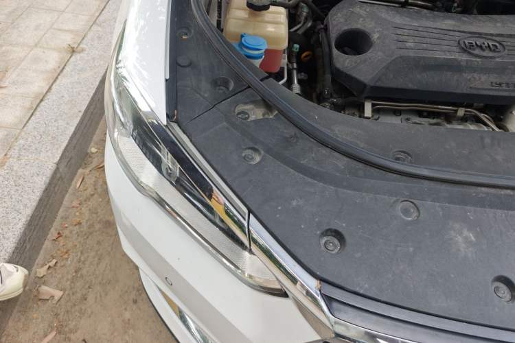 Used BYD Song Pro 2021 1.5T Automatic Luxury Model Engine Bay Right