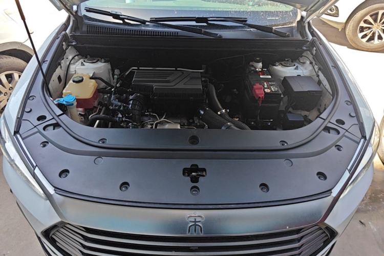 Used BYD Song Pro 2021 1.5T Automatic Xiaoyun Elite Edition Engine Bay