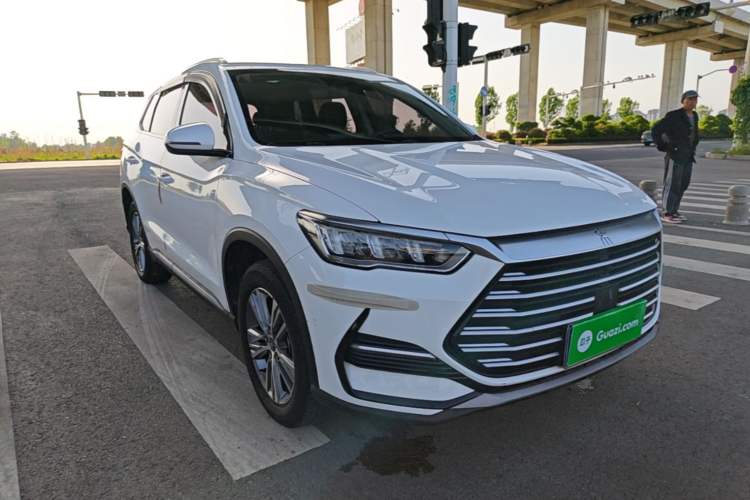 Used BYD Song Pro 2021 1.5T Manual Elite Edition Front Right 45 Deg