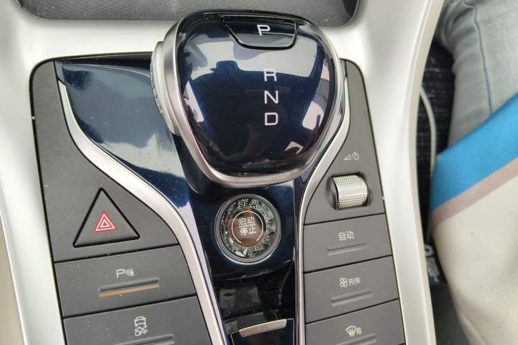 Used BYD Song Pro 2021 1.5T Automatic Xiaoyun Luxury Model Gear Lever