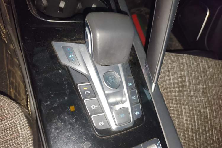 Used BYD Song Pro 2021 1.5T Automatic Elite Edition Gear Lever