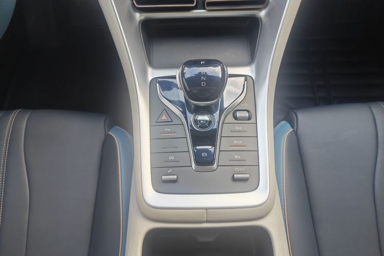 Used BYD Song Pro 2021 1.5T Automatic Xiaoyun Luxury Model Gear Lever