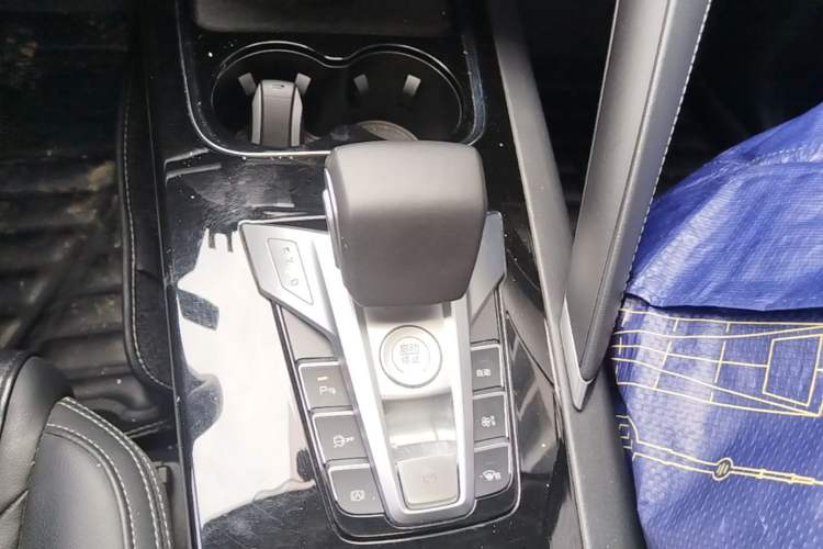 Used BYD Song Pro 2021 1.5T Automatic Elite Edition Gear Lever