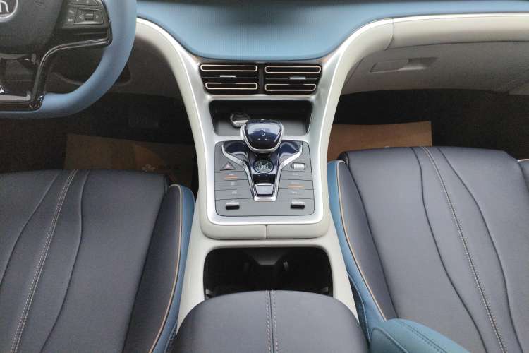 Used BYD Song Pro 2021 1.5T Automatic Xiaoyun Elite Edition Gear Lever