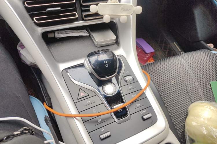 Used BYD Song Pro 2021 1.5T Automatic Xiaoyun Luxury Model Gear Lever