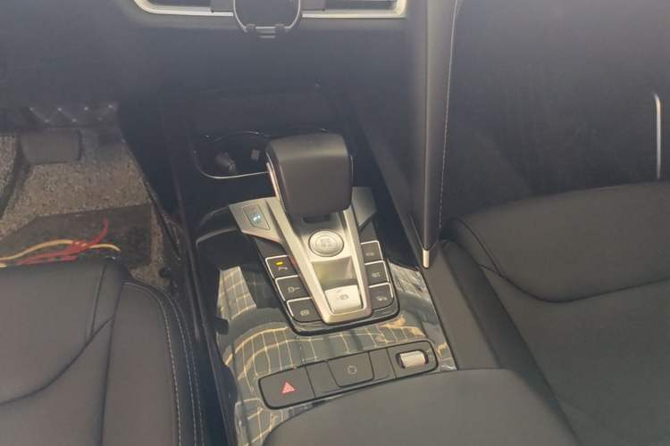 Used BYD Song Pro 2021 1.5T Automatic Elite Edition Gear Lever