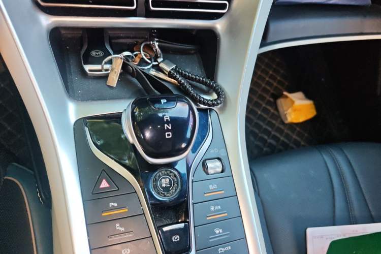 Used BYD Song Pro 2021 1.5T Automatic Xiaoyun Edition Prestige Version Gear Lever