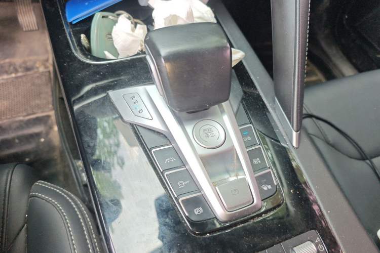 Used BYD Song Pro 2021 1.5T Automatic Luxury Model Gear Lever