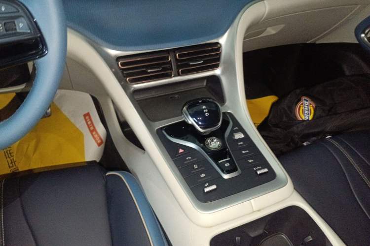 Used BYD Song Pro 2021 1.5T Automatic Xiaoyun Luxury Model Gear Lever
