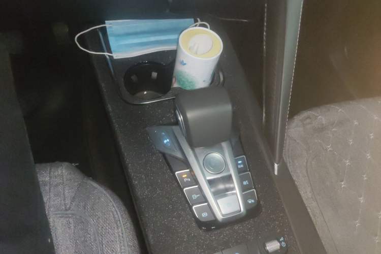 Used BYD Song Pro 2021 1.5T Automatic Elite Edition Gear Lever