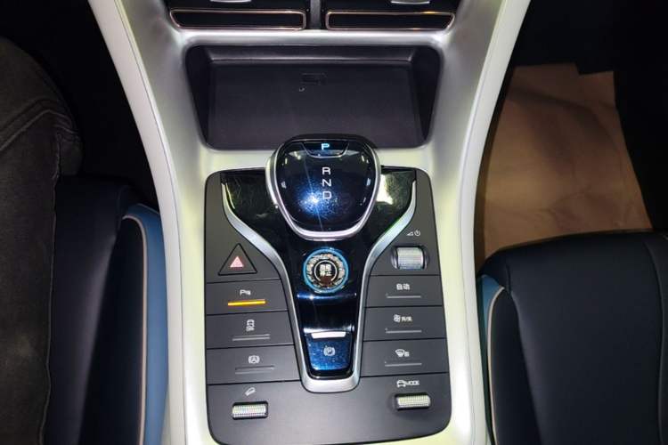 Used BYD Song Pro 2021 1.5T Automatic Xiaoyun Luxury Model Gear Lever