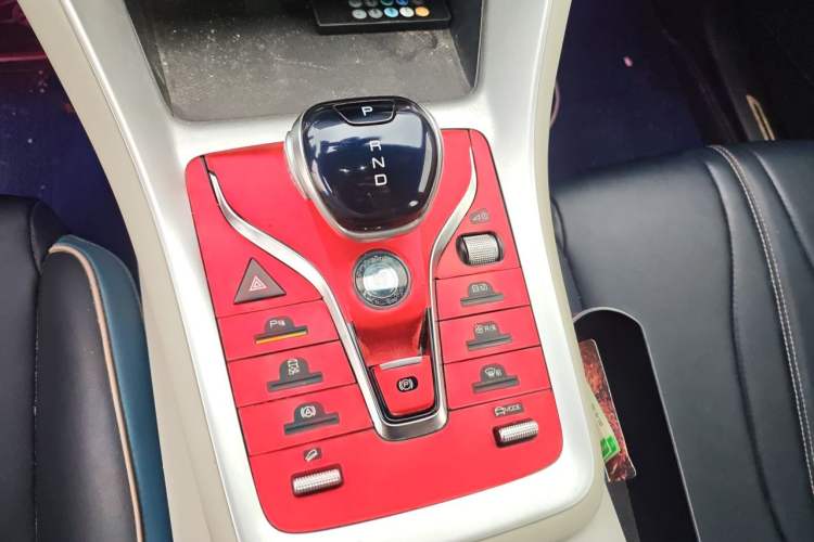 Used BYD Song Pro 2021 1.5T Automatic Xiaoyun Luxury Model Gear Lever