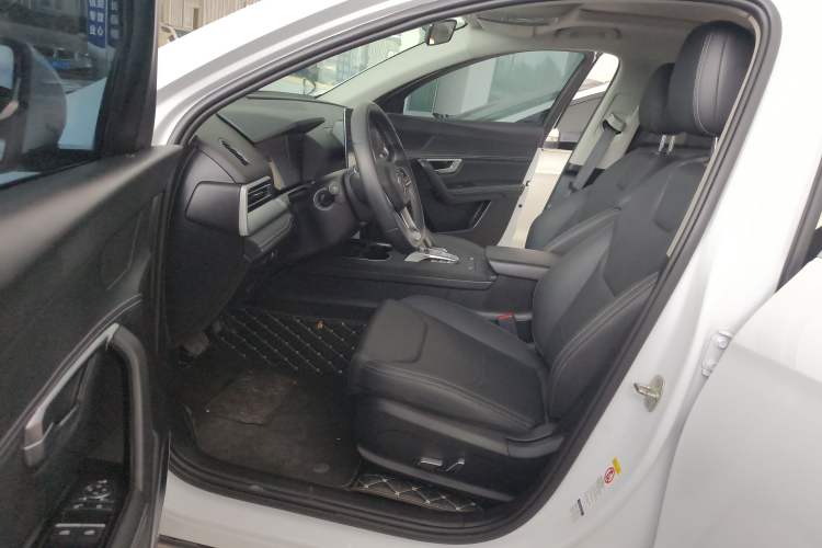 Used BYD Song Pro 2021 1.5T Automatic Luxury Model Interior 2