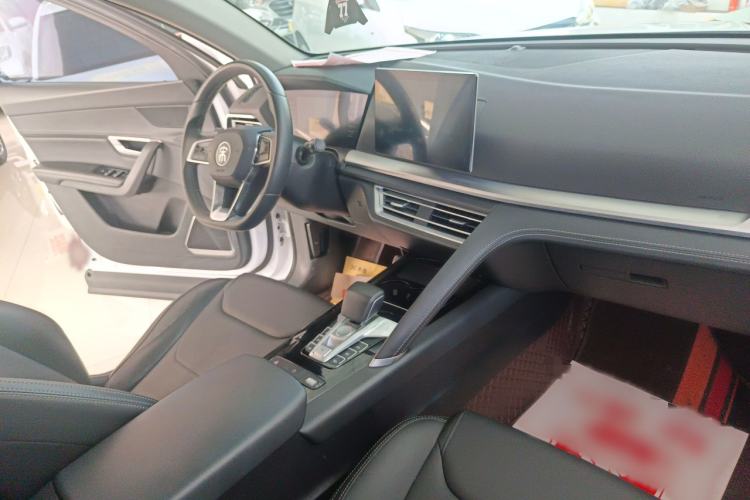 Used BYD Song Pro 2021 1.5T Automatic Elite Edition Interior 3