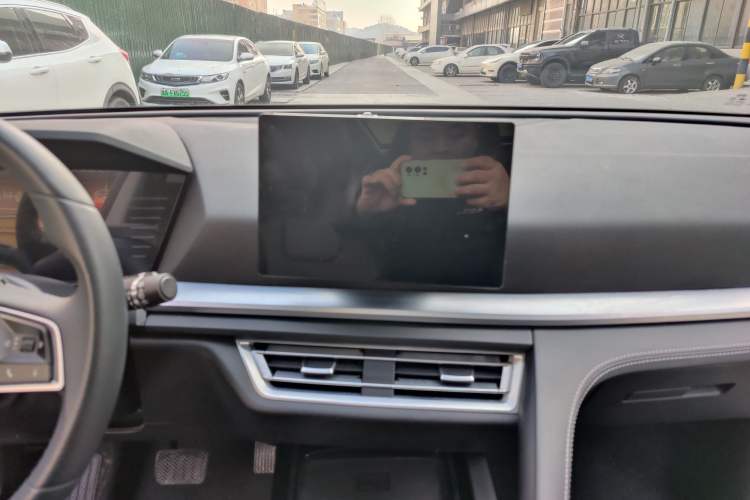 Used BYD Song Pro 2021 1.5T Automatic Elite Edition Interior 3