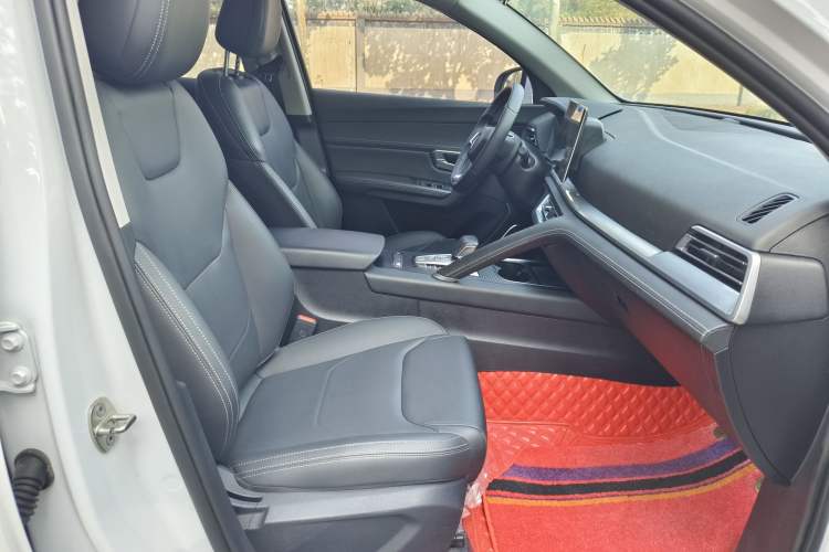 Used BYD Song Pro 2021 1.5T Automatic Elite Edition Interior 5