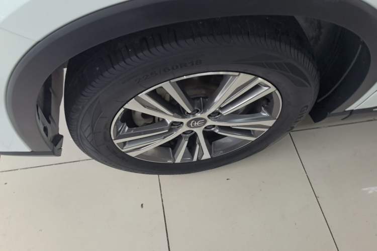 Used BYD Song Pro 2021 1.5T Automatic Xiaoyun Luxury Model Left Front Wheel Hub