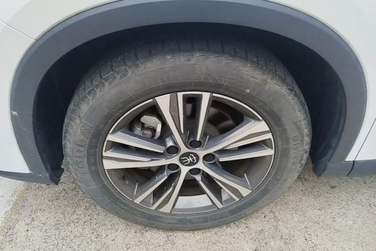 Used BYD Song Pro 2021 1.5T Automatic Elite Edition Left Front Wheel Hub