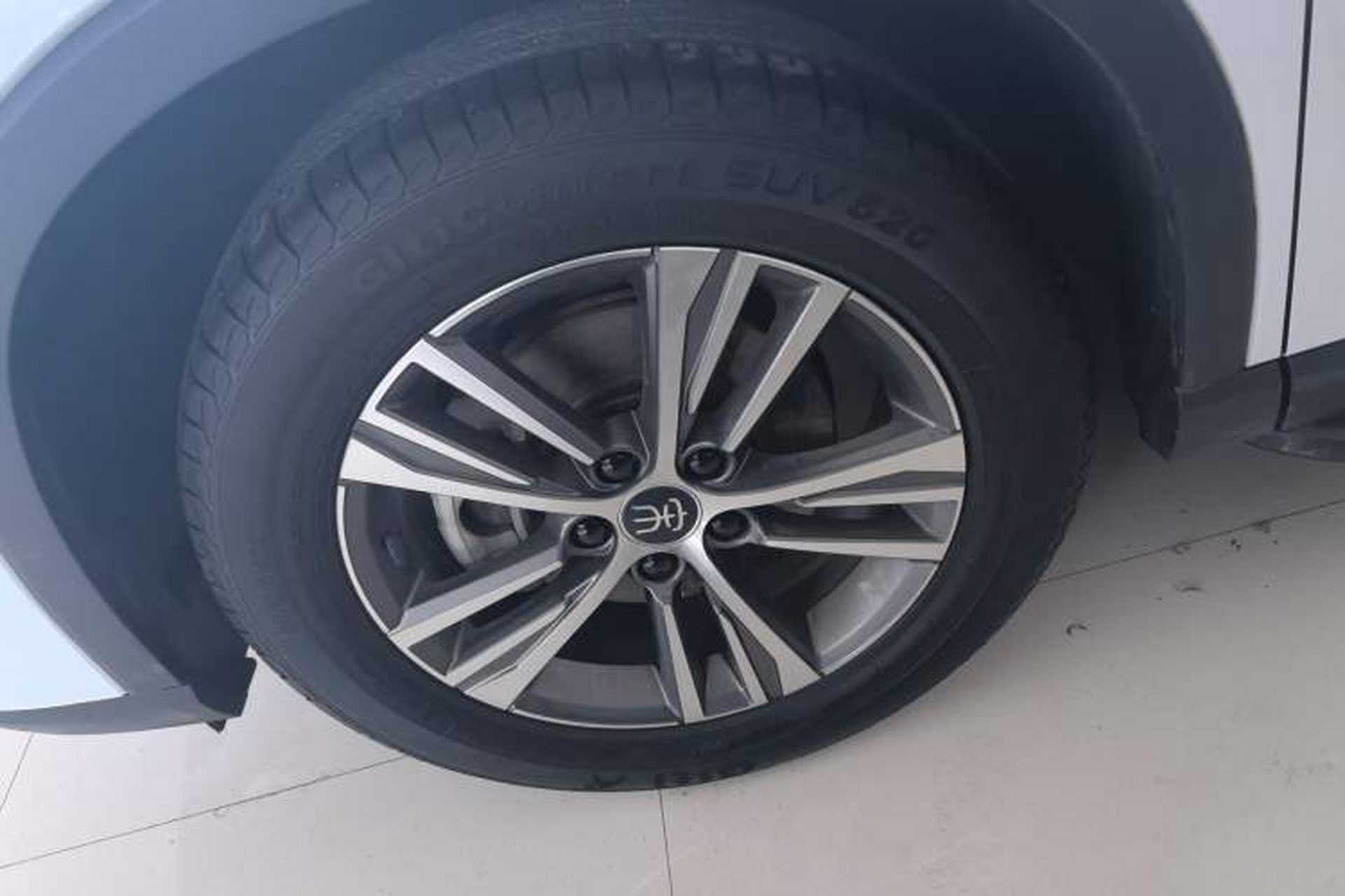 Used BYD Song Pro 2021 1.5T Automatic Elite Edition Left Front Wheel Hub