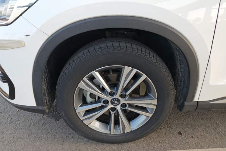 Used BYD Song Pro 2021 1.5T Manual Elite Edition Left Front Wheel Hub