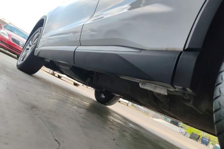 Used BYD Song Pro 2021 1.5T Automatic Xiaoyun Elite Edition Left Side Sill