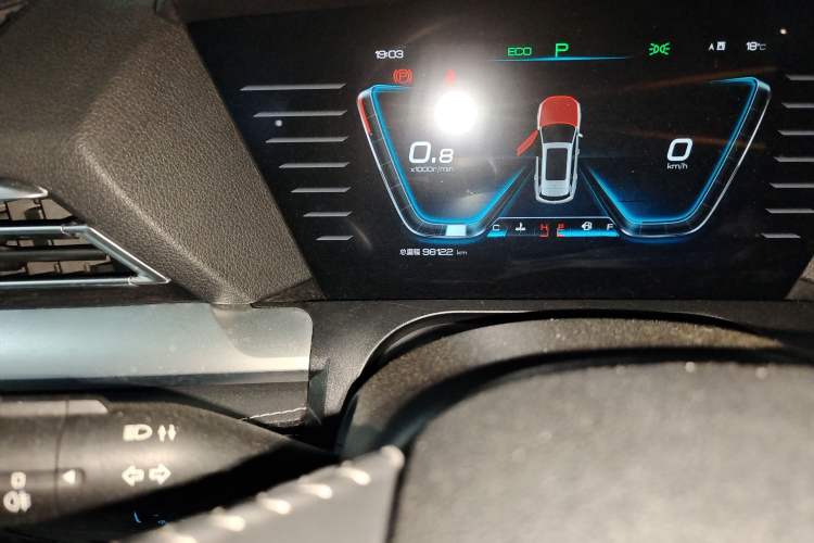 Used BYD Song Pro 2021 1.5T Automatic Luxury Model Odometer Close Up