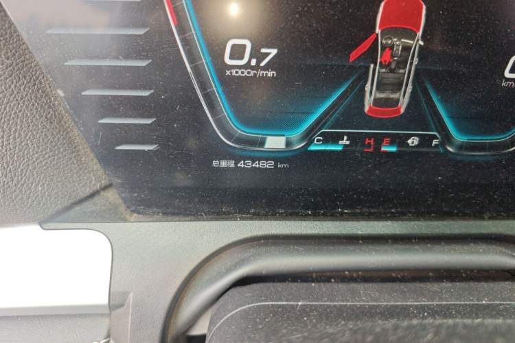 Used BYD Song Pro 2021 1.5T Automatic Luxury Model Odometer Close Up