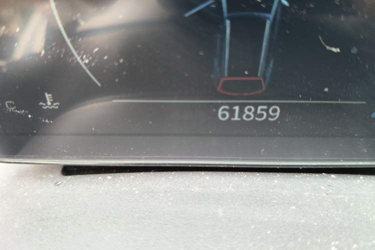 Used BYD Song Pro 2021 1.5T Automatic Xiaoyun Luxury Model Odometer Close Up