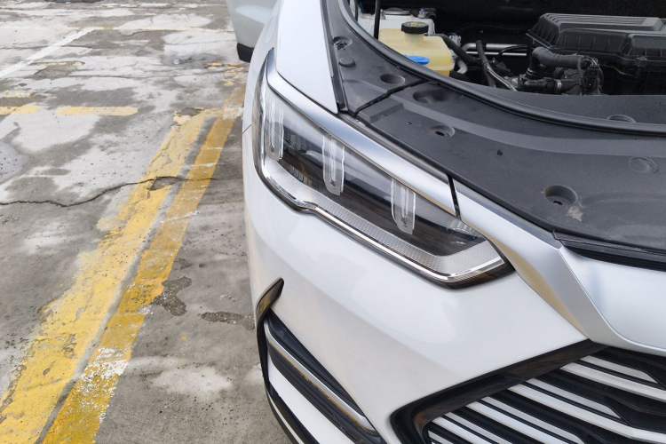 Used BYD Song Pro 2021 1.5T Automatic Xiaoyun Luxury Model Right Front Headlight