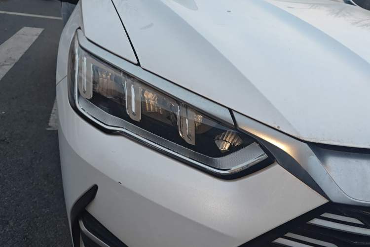 Used BYD Song Pro 2021 1.5T Automatic Xiaoyun Elite Edition Right Front Headlight