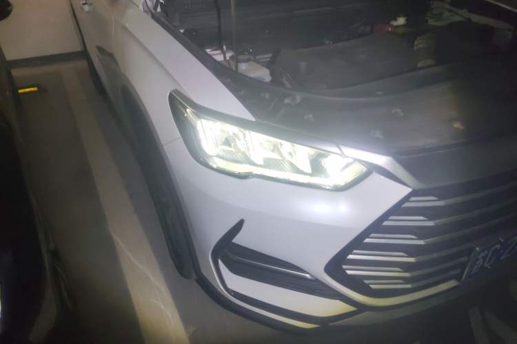 Used BYD Song Pro 2021 1.5T Automatic Elite Edition Right Front Headlight