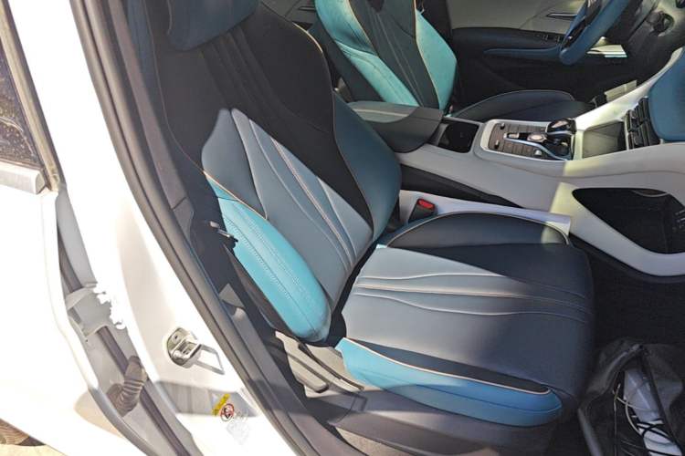 Used BYD Song Pro 2021 1.5T Automatic Xiaoyun Elite Edition Right Front Seat