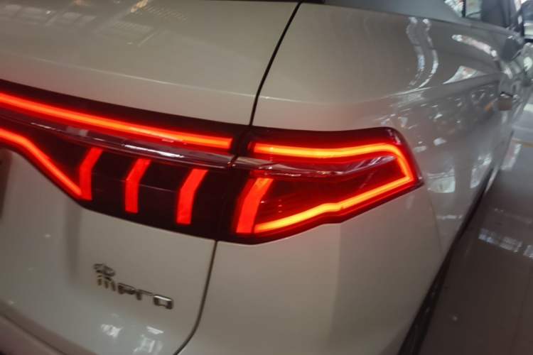 Used BYD Song Pro 2021 1.5T Automatic Elite Edition Right Rear Taillight