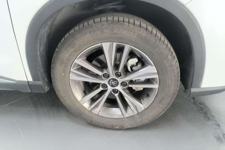 Used BYD Song Pro 2021 1.5T Automatic Xiaoyun Luxury Model Right Rear Wheel Hub