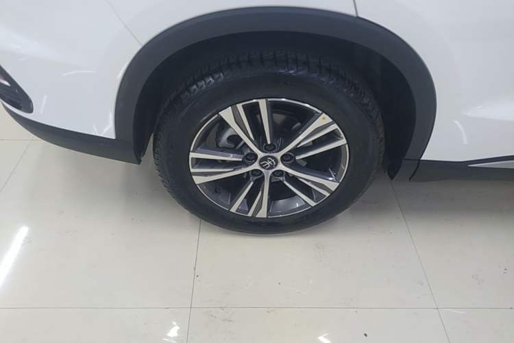 Used BYD Song Pro 2021 1.5T Automatic Elite Edition Right Rear Wheel Hub