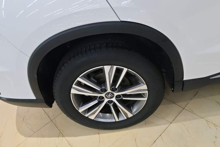 Used BYD Song Pro 2021 1.5T Automatic Xiaoyun Elite Edition Right Rear Wheel Hub