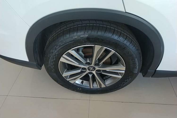 Used BYD Song Pro 2021 1.5T Automatic Xiaoyun Edition Prestige Version Right Rear Wheel Hub