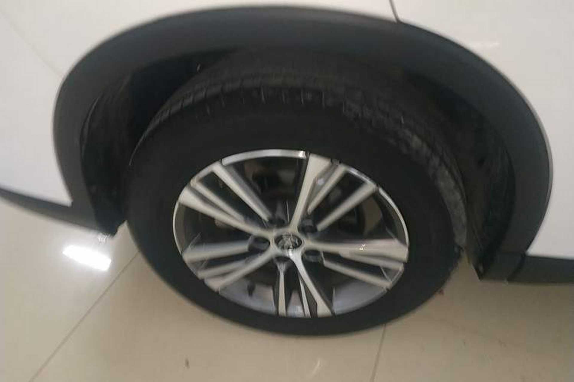 Used BYD Song Pro 2021 1.5T Automatic Xiaoyun Elite Edition Right Rear Wheel Hub