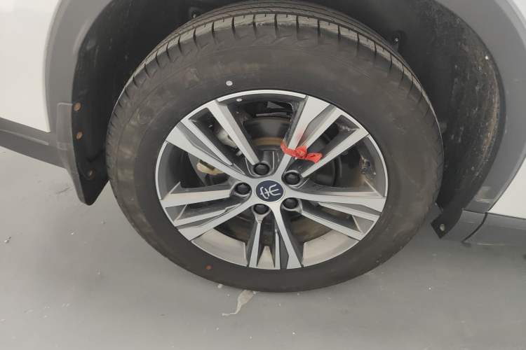 Used BYD Song Pro 2021 1.5T Automatic Xiaoyun Elite Edition Right Rear Wheel Hub
