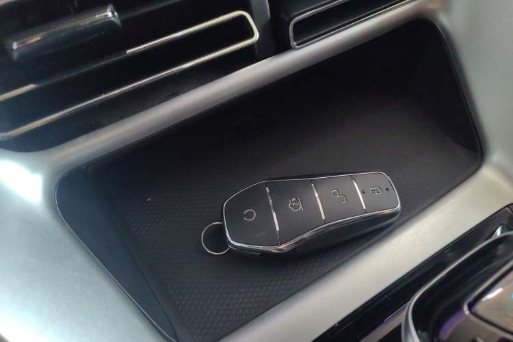 Used BYD Song Pro New Energy 2024 HONOR Edition DM-i 110KM Excellence Model Interior 1