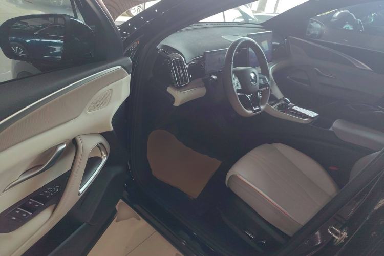 Used BYD Song Pro New Energy 2024 HONOR Edition DM-i 110KM Excellence Model Interior 3