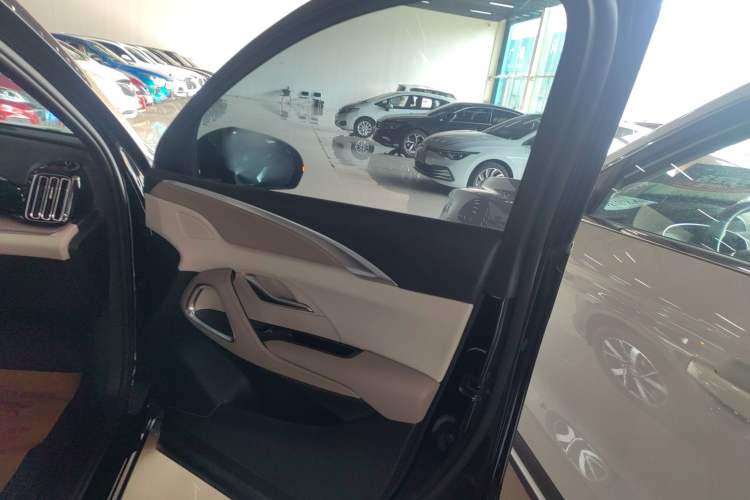 Used BYD Song Pro New Energy 2024 HONOR Edition DM-i 110KM Excellence Model Interior 5