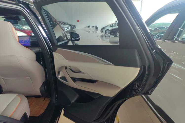 Used BYD Song Pro New Energy 2024 HONOR Edition DM-i 110KM Excellence Model Interior 6