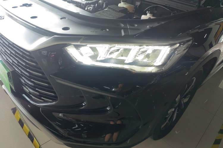 Used BYD Song Pro New Energy 2024 HONOR Edition DM-i 110KM Excellence Model Left Front Headlight