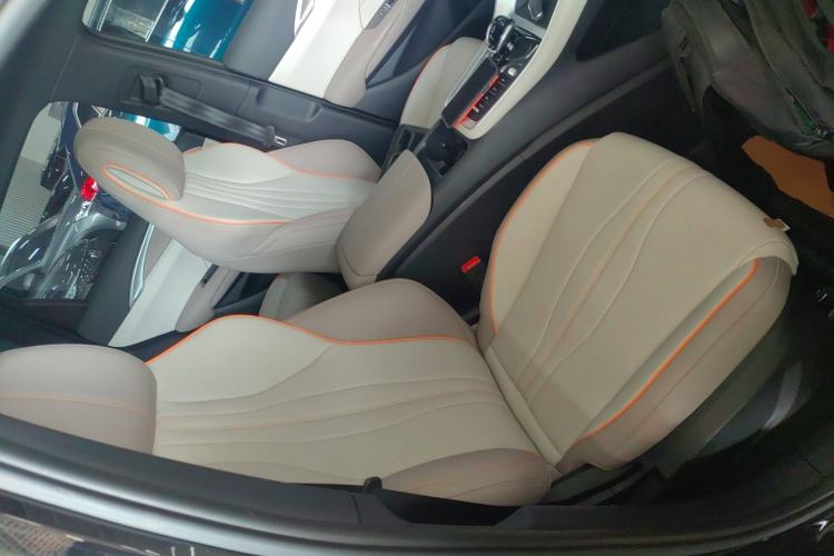 Used BYD Song Pro New Energy 2024 HONOR Edition DM-i 110KM Excellence Model Right Front Seat