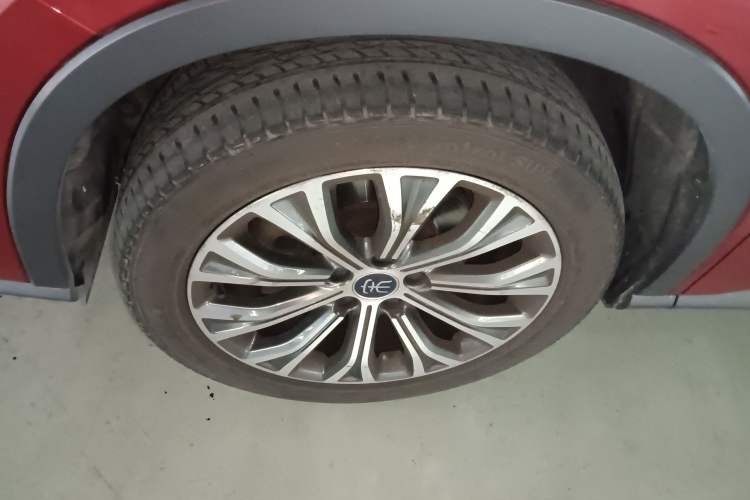 Used BYD Song Pro New Energy 2019 DM 1.5T Four-Wheel Drive Performance Edition Flagship Model Left Front Wheel Hub