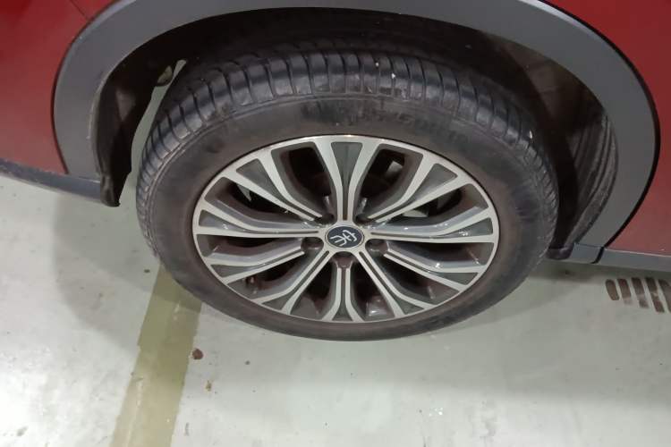 Used BYD Song Pro New Energy 2019 DM 1.5T Four-Wheel Drive Performance Edition Flagship Model Right Rear Wheel Hub